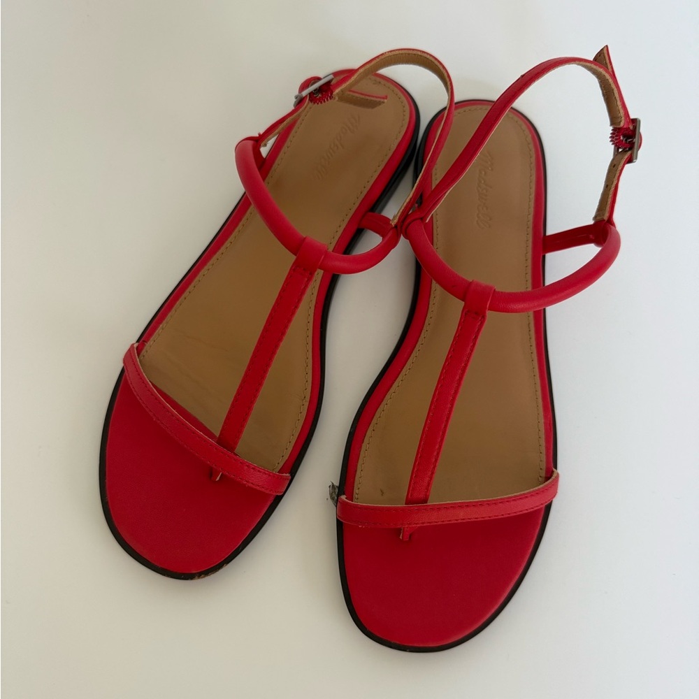 Madewell the bev t strap thong sandal in leather